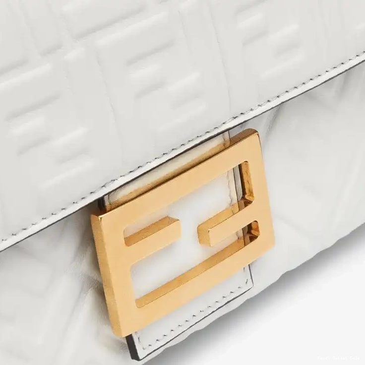 Affordable FF In Chain Baguette Motif Midi Nappa Leather Bag White Fendi 0702